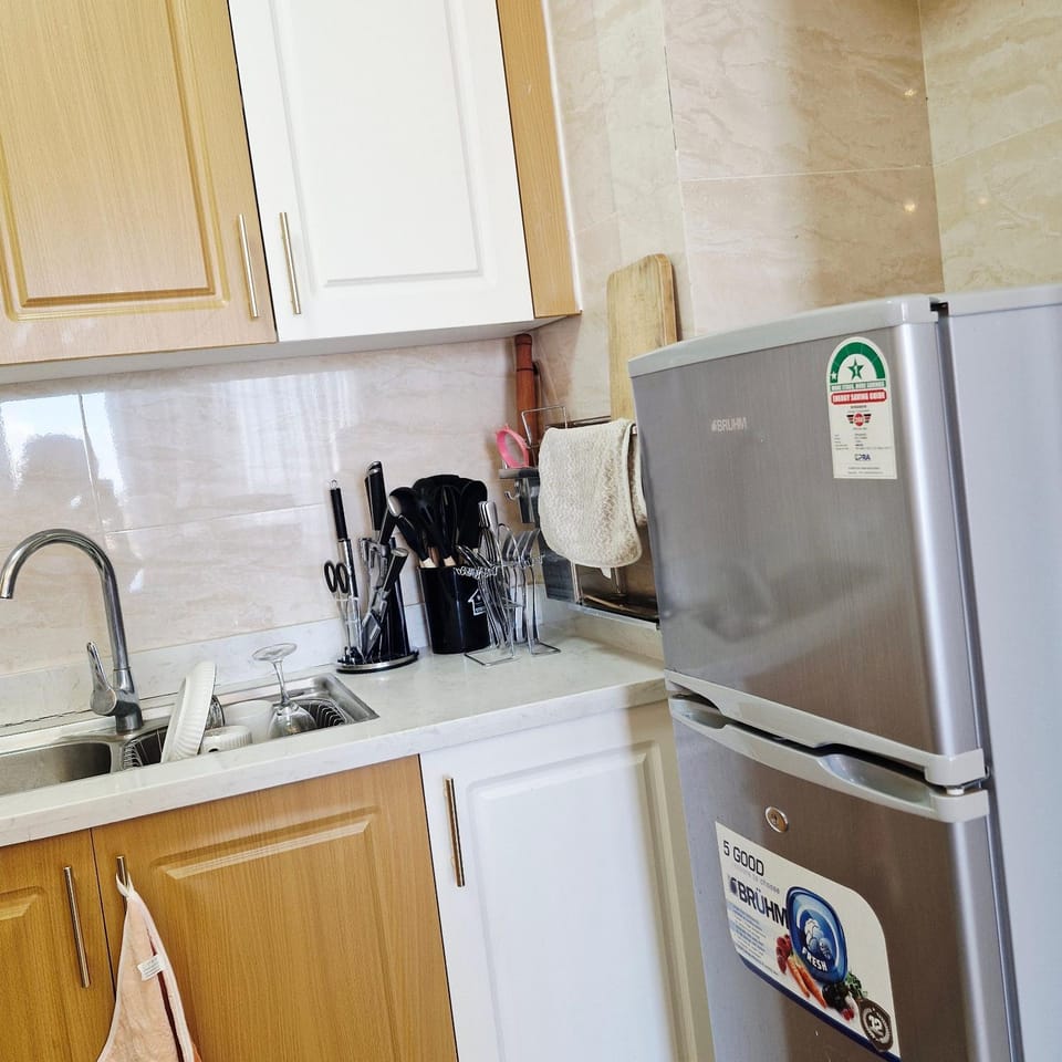 Enzi heights Block B, gym, pool,1 Br near Jkia, Eka, Panari Apartment in Nairobi County