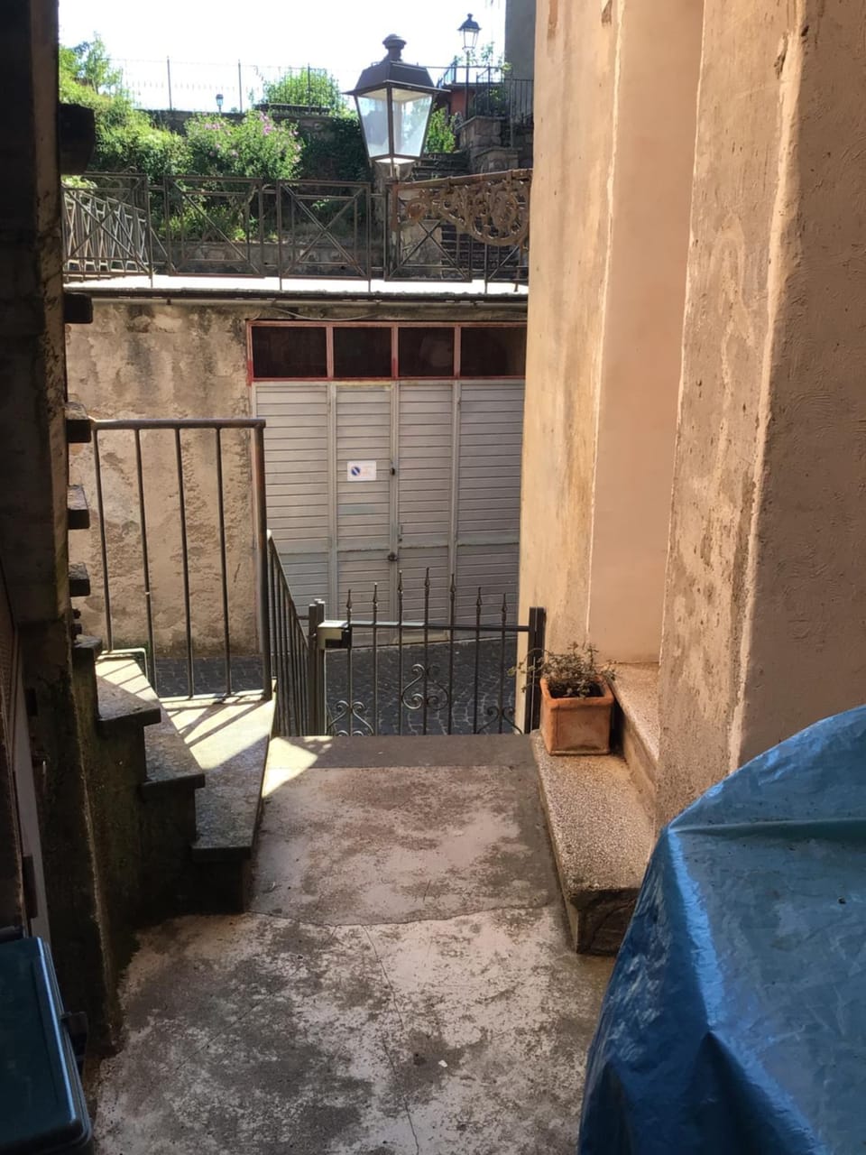 Inner courtyard view