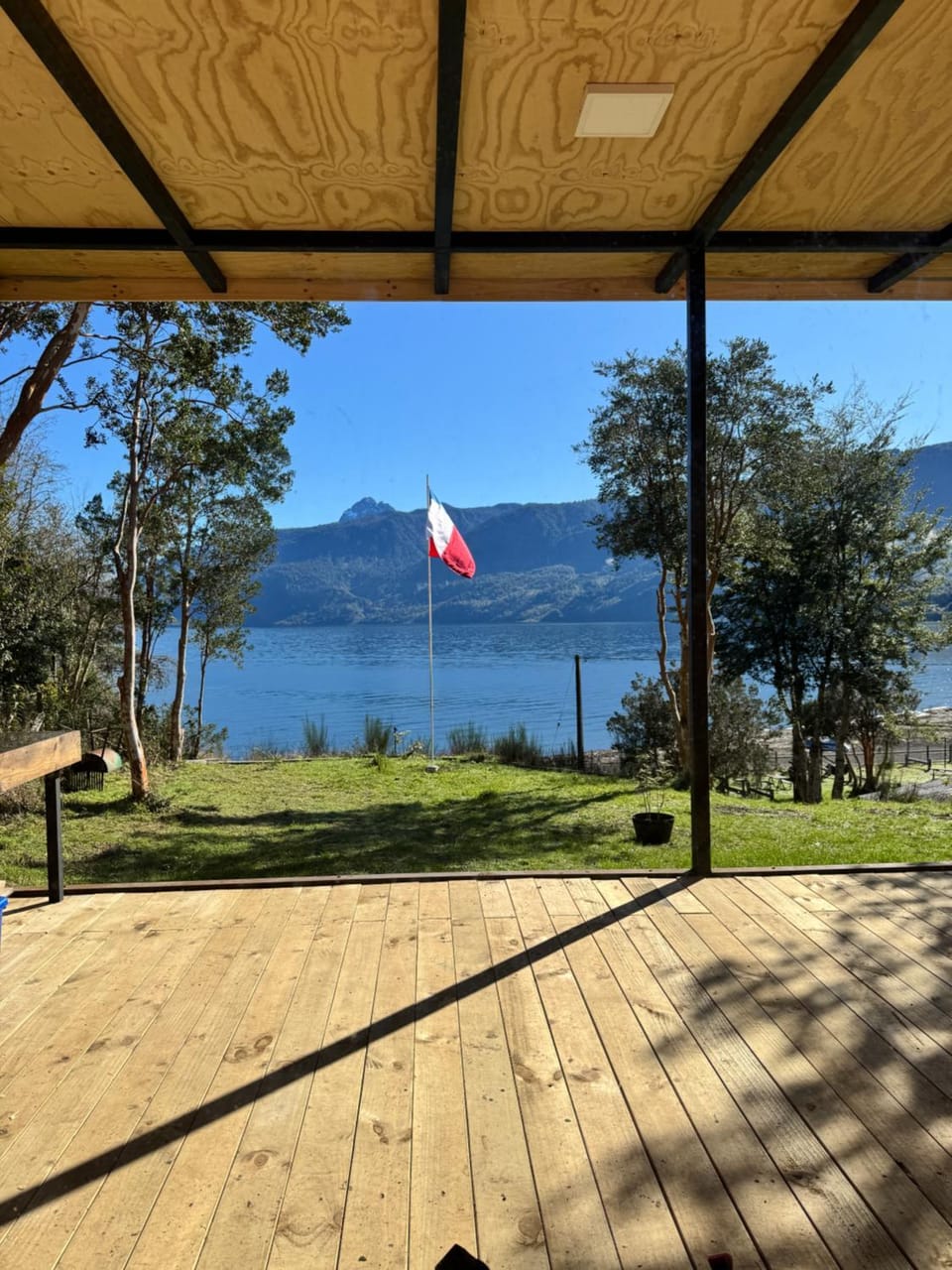 Amplia cabaña orilla lago Rupanco House in Los Lagos, Chile
