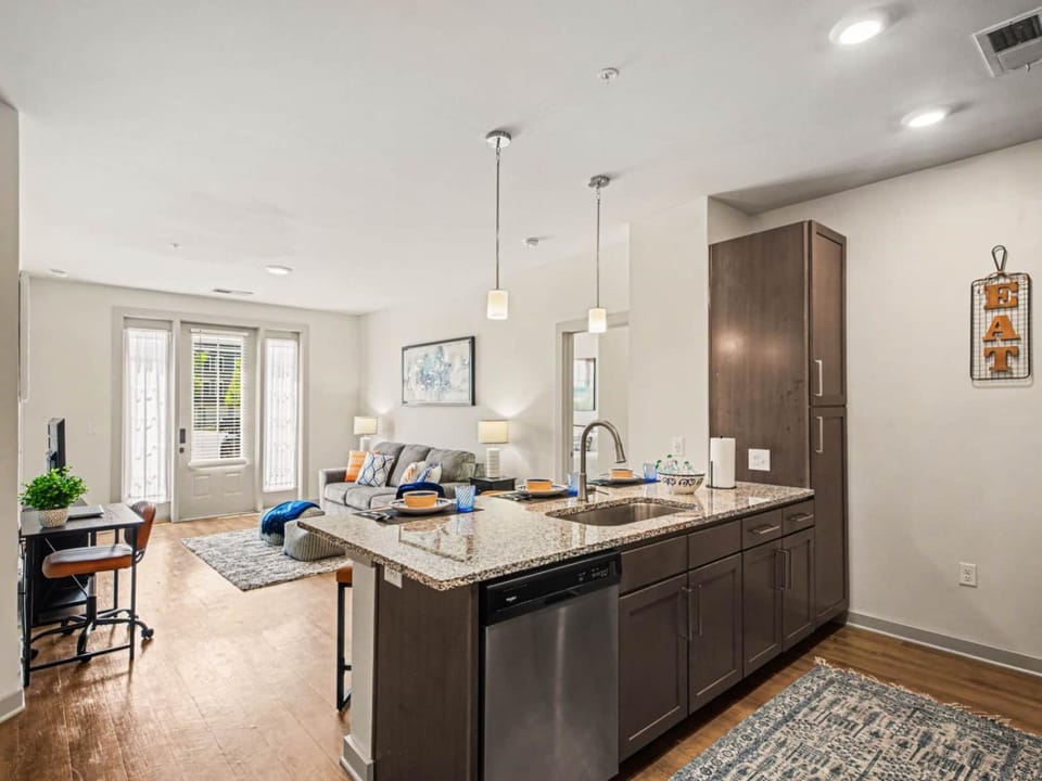 Luxury 2BR Near Uptown | NoDa & Light Rail Apartment in Charlotte