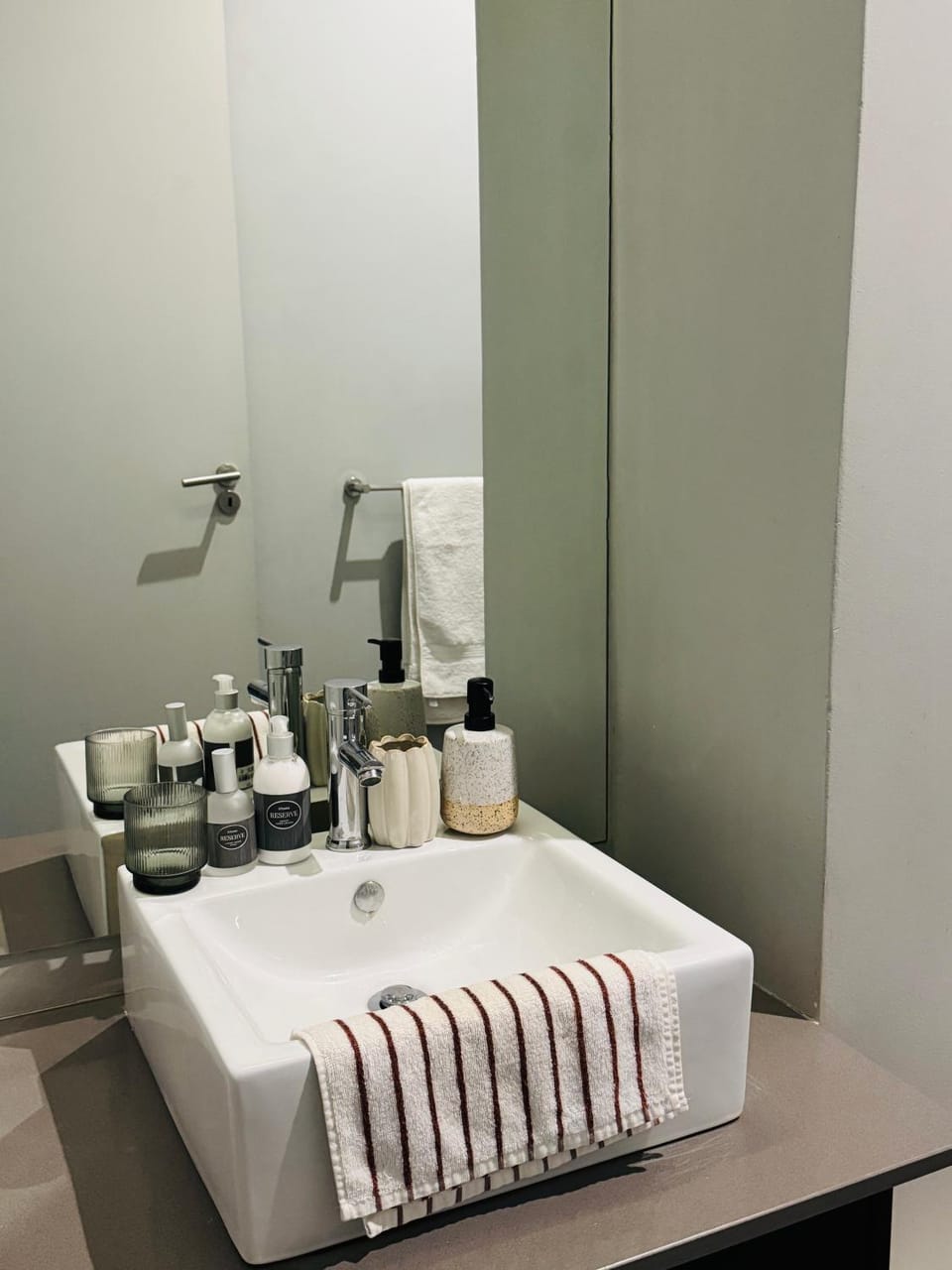 Bathroom, towels