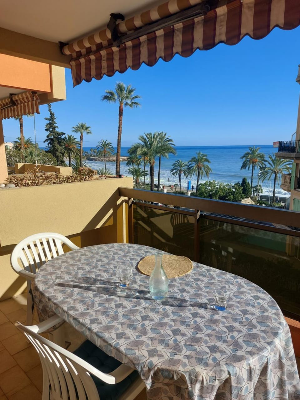 Patio, Sea view