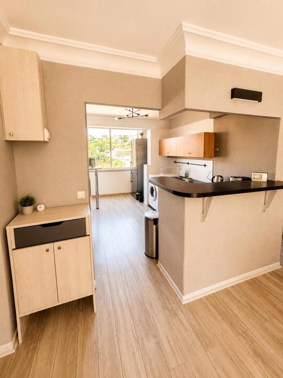 Charming, quiet two-bedroom apartment, parking, and beautiful view Apartment in Nice
