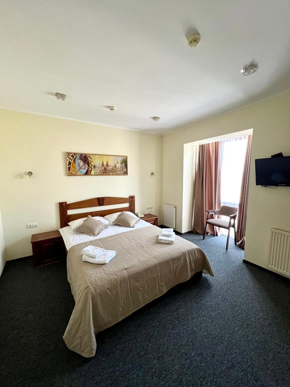 Bed, Photo of the whole room