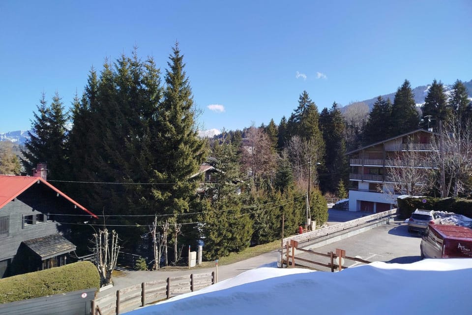 Studio with balcony and parking in Megève Apartment in Megève