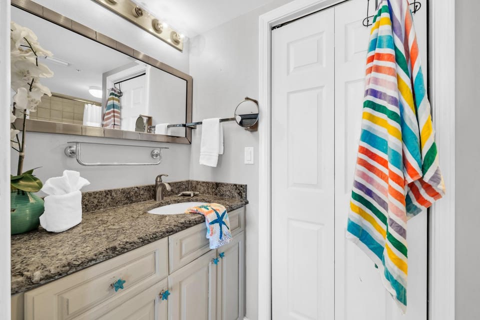 Island Princess 705 - Island Paradise Apartment in Okaloosa Island