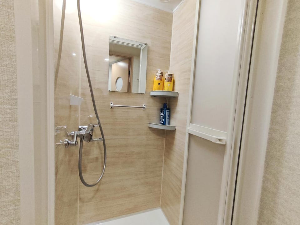 405 东京新宿高田马场温馨两室民宿 Shinjuku T akadanobaba Cozy 2BR Apart ment 步行可达车站 山手线直达涩谷新宿池袋 适合家庭朋友情侣旅行长期入住 Quiet Family St ay in Tokyo Apartment in Shinjuku