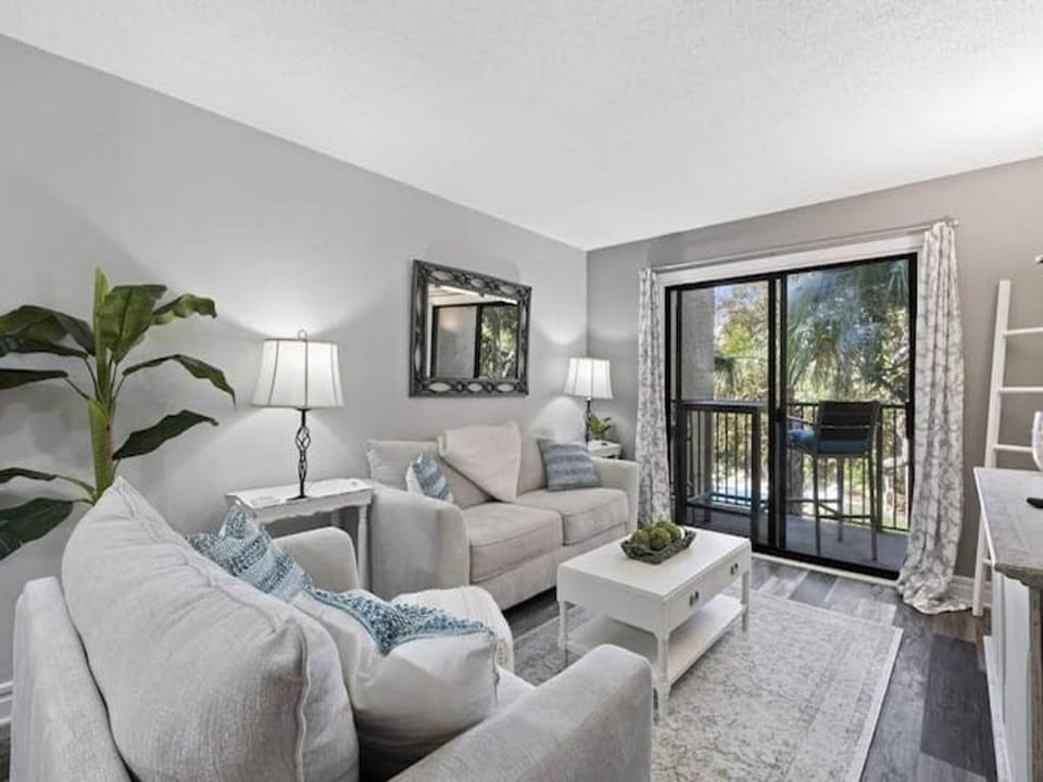 Xanadu Villas D10 Villa in South Forest Beach