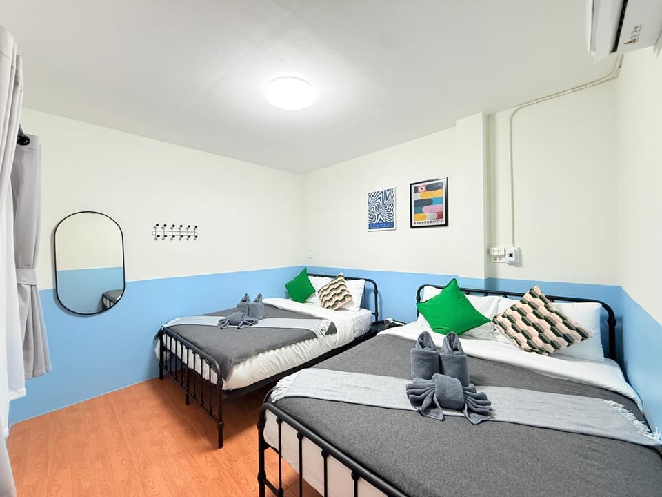 Bed, Bedroom