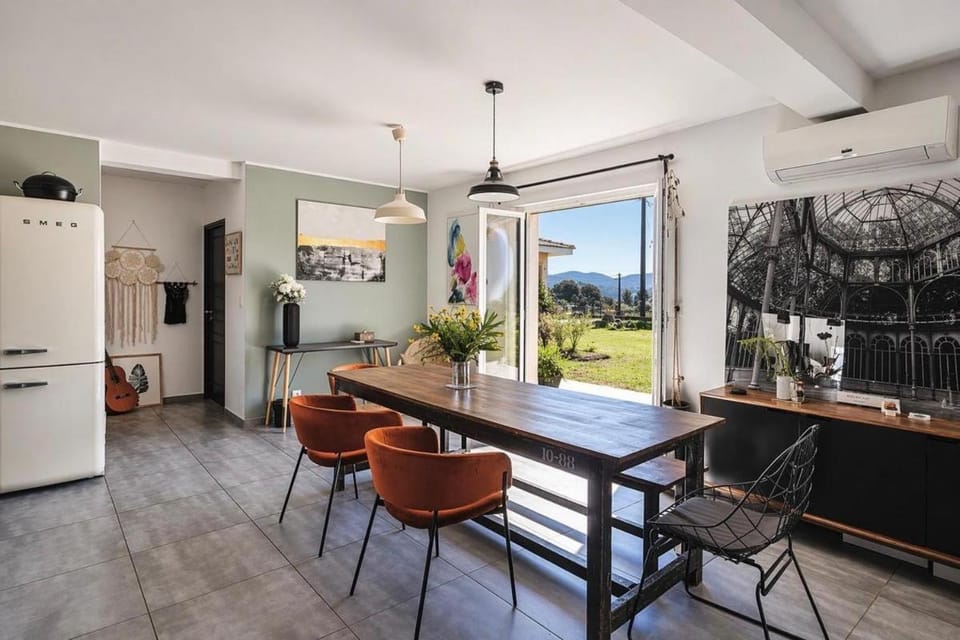 "Casa Jux" dans les Vignes à 5 mn de la mer ! House in La Cadière-d'Azur