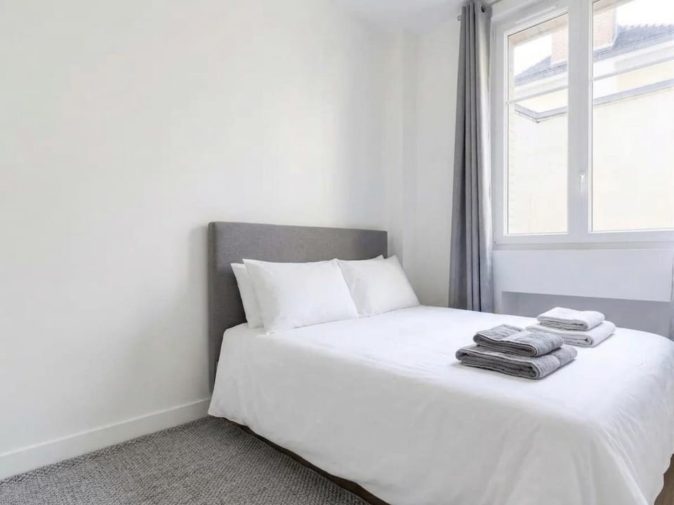 3BR Passy Alfonse XIII Apartment in Paris