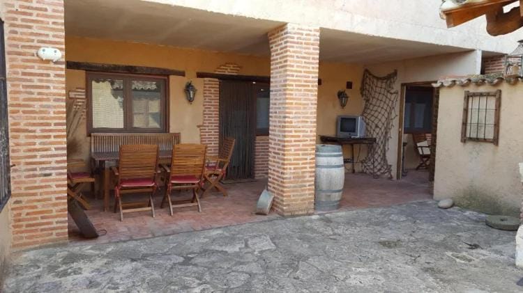 Casa El Pajar De Tasio House in Castile and León