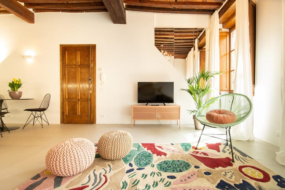 Communal lounge/ TV room, Living room