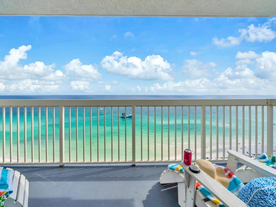 Pelican Beach 2011 - The Penthouse at Pelican Apartment in Destin