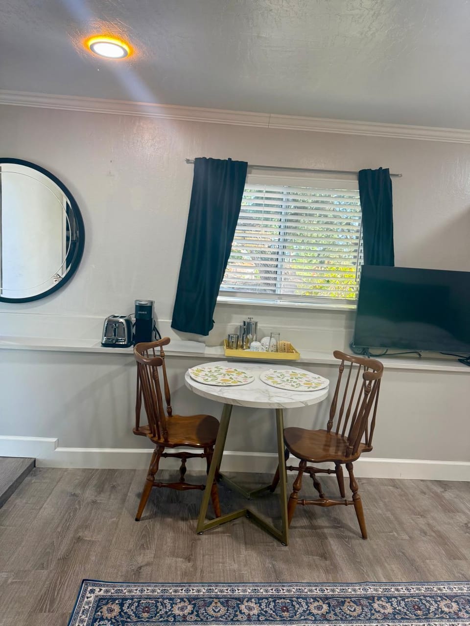 Cozy Studio Guest unit Inn in Pleasant Hill