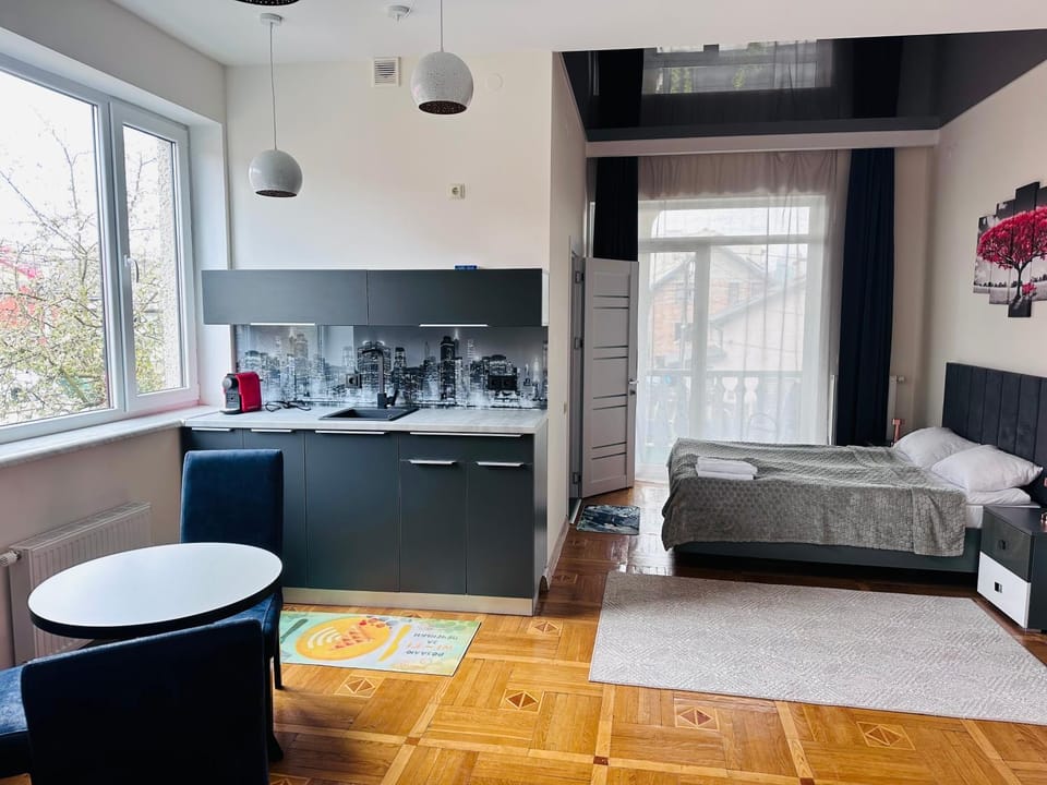 Bed, Kitchen or kitchenette, Living room, Photo of the whole room, Seating area, Dining area, Bedroom, minibar, towels
