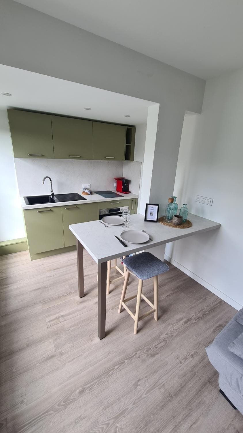 Studio moderne Climatisé Meylan centre proche CHU Apartment in Meylan