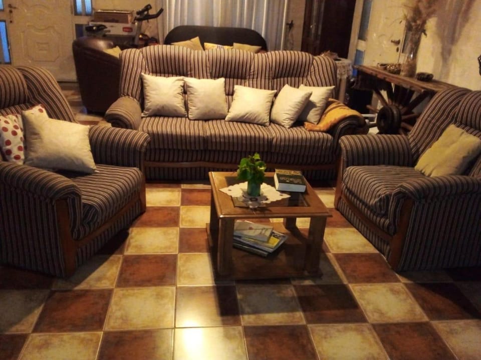 Casa quinta entera House in San Juan Province, Argentina