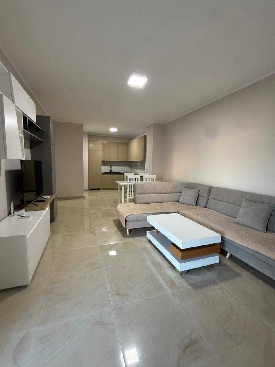 TV and multimedia, Living room, Seating area, minibar