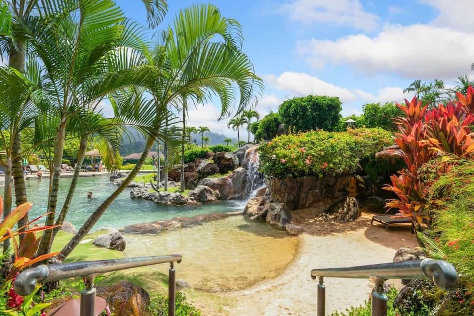 NEW Sunset Hideaway with Beach Access Pools & AC House in Princeville