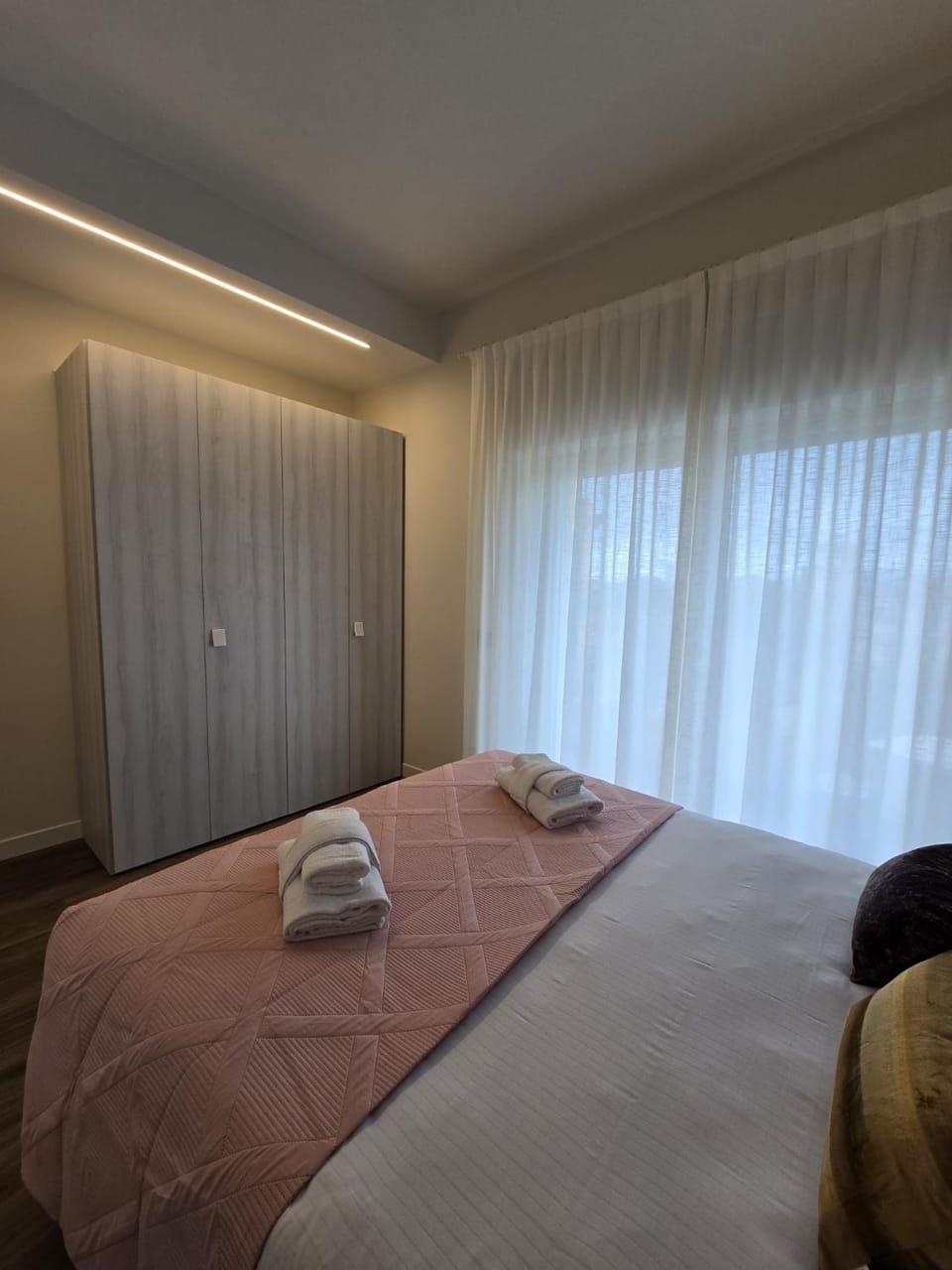 Bed, wardrobe
