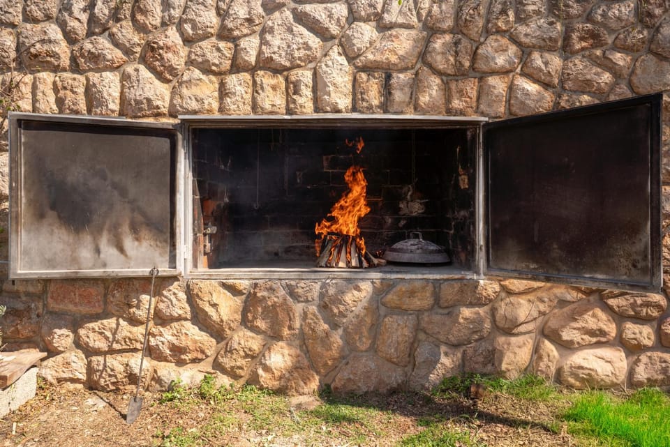 Neighbourhood, BBQ facilities, Garden