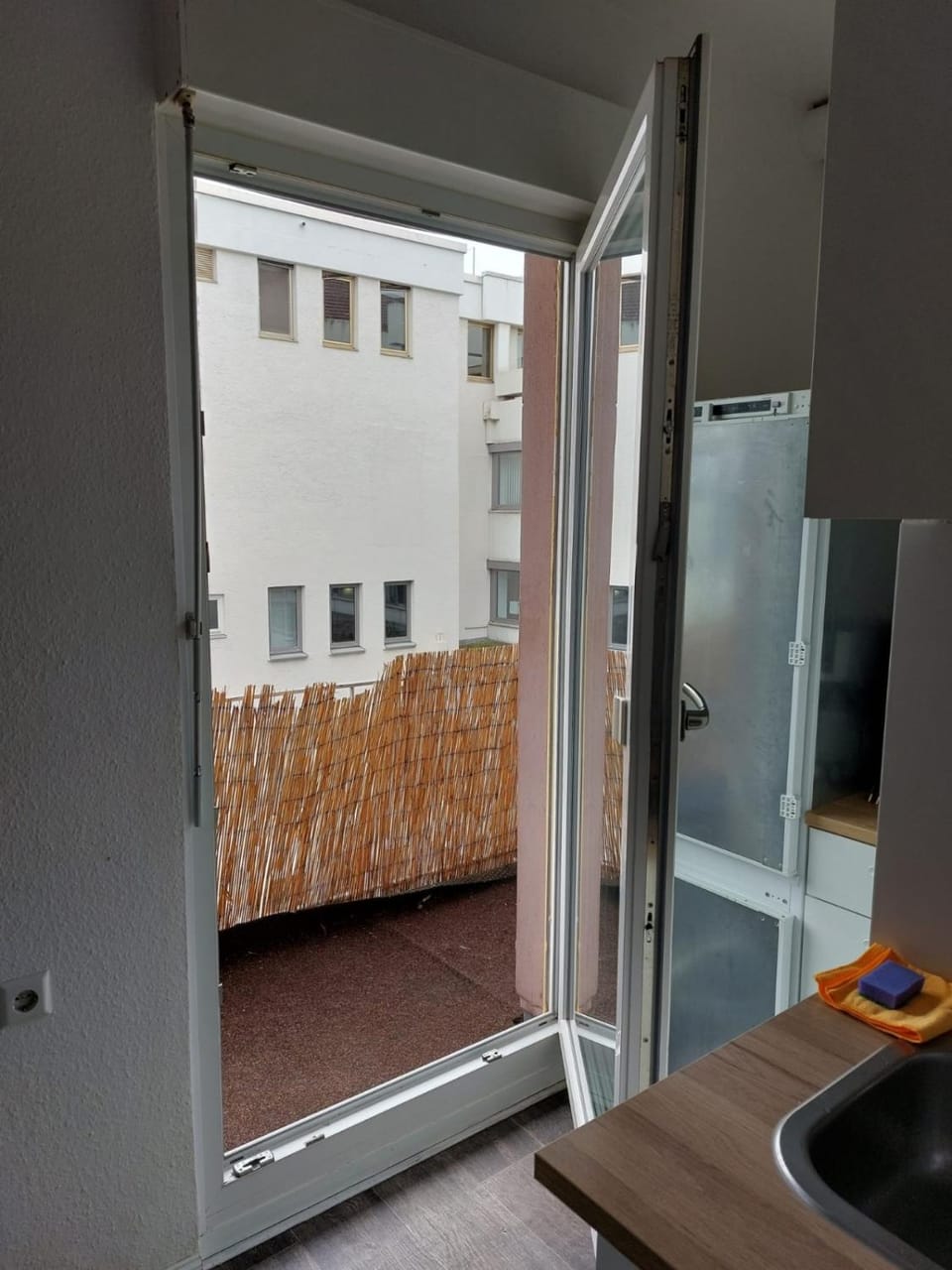 View (from property/room), Balcony/Terrace, Kitchen or kitchenette