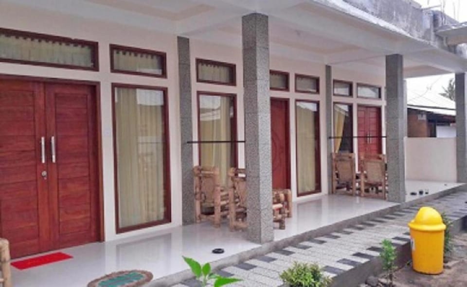 Facade/entrance, Balcony/Terrace