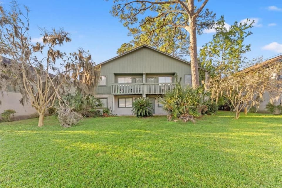 San Jose Forest 2bd 2ba Long-Term Family Friendly Apartment in Jacksonville