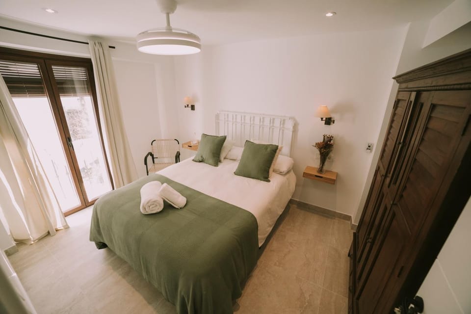 Bed, Photo of the whole room, Bedroom, towels, wardrobe