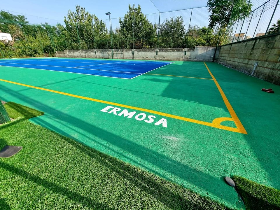 Tennis court
