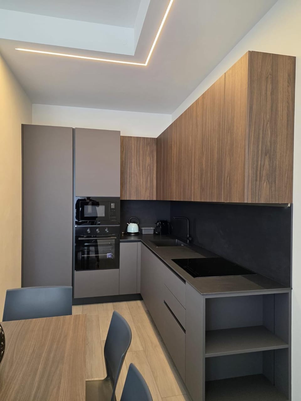 Kitchen or kitchenette, stove