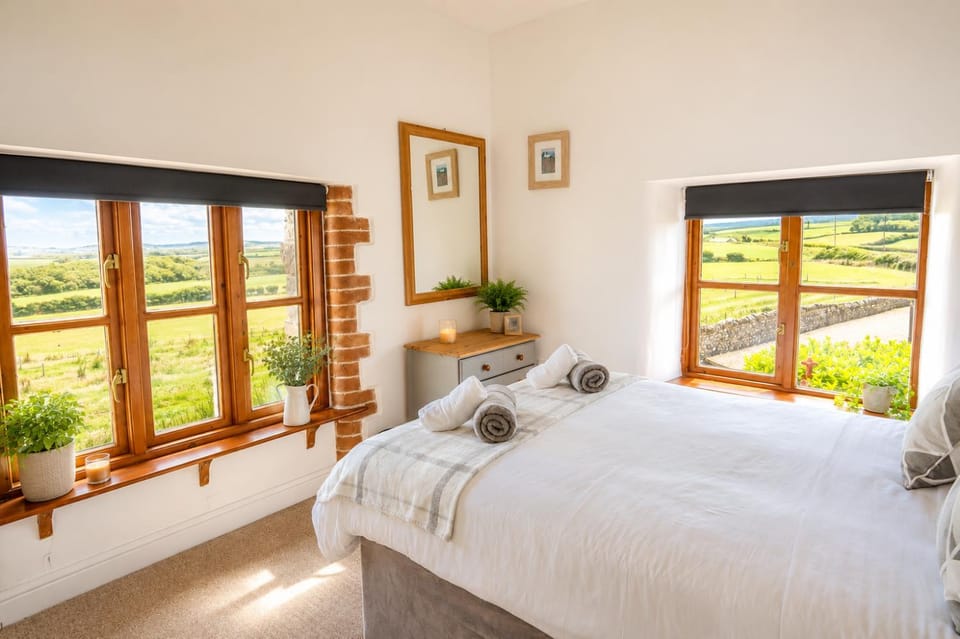 Bed, View (from property/room), Bedroom