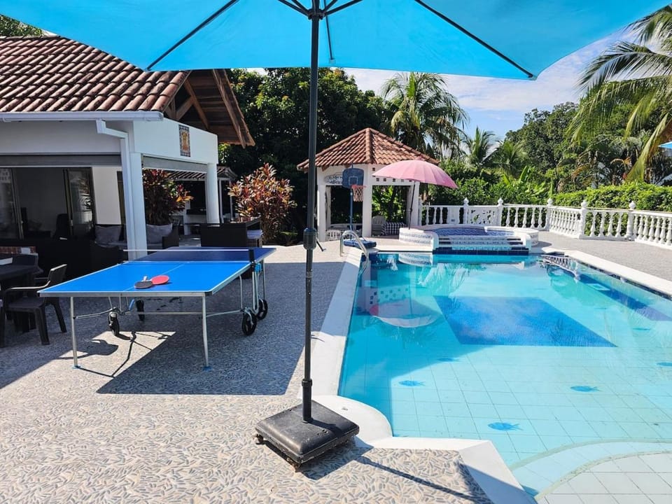 Off site, Table tennis, Swimming pool