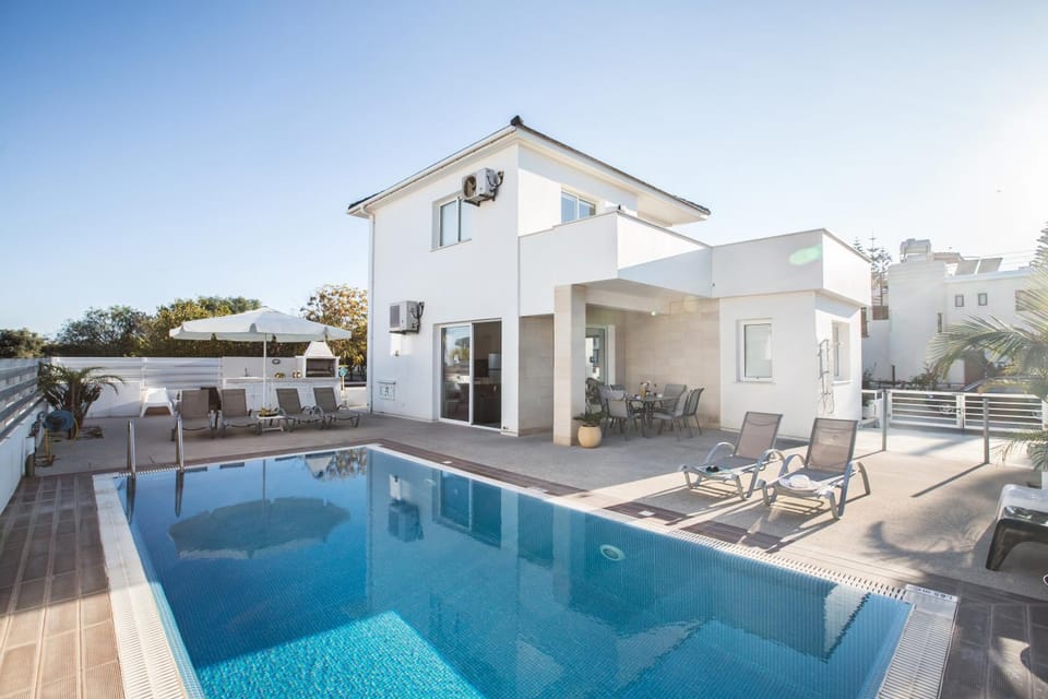 Seating area, Swimming pool