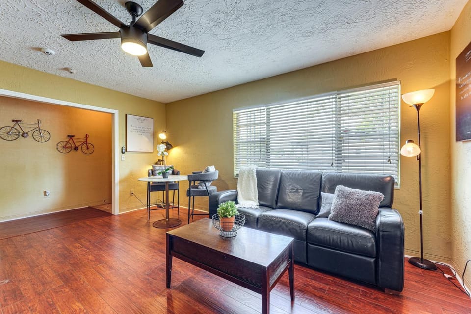 St Pete Home w/ Ample Parking! Near Dtwn & Beaches House in St Petersburg