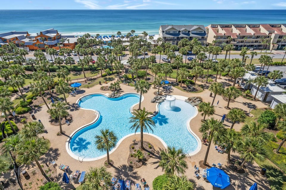 Sterling Shores 204 - Coastal Calm Apartment in Destin