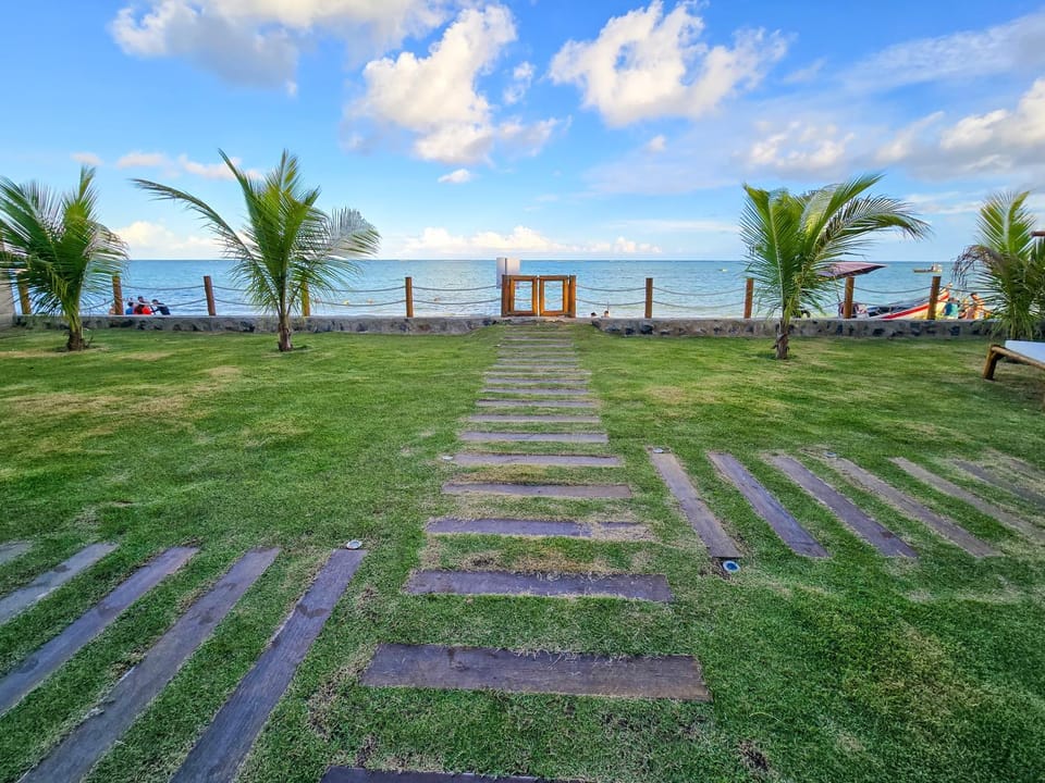 Property building, Garden, View (from property/room), Garden view, Sea view, sunbed