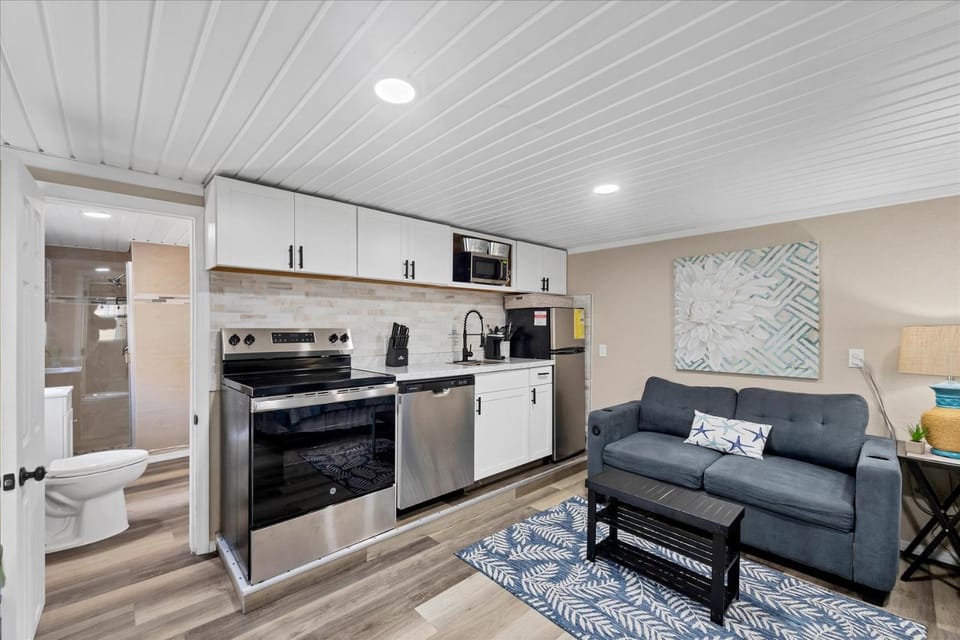Bay Breeze Bungalow House in Manasota Key