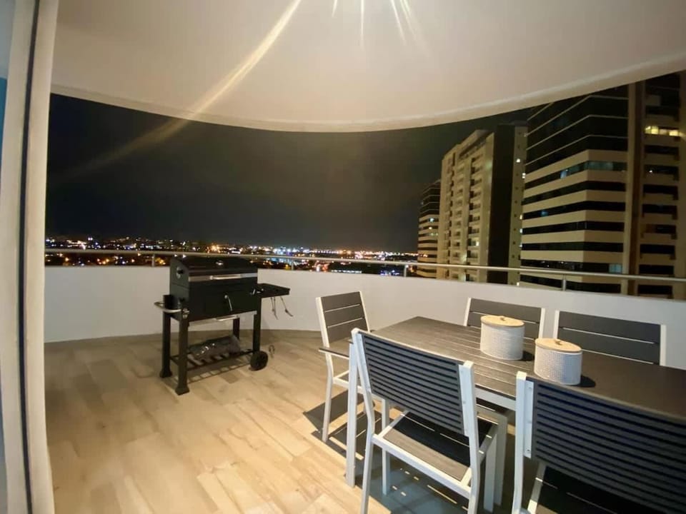 Luxurious Escape at Santana lofts Apartment in Guayaquil