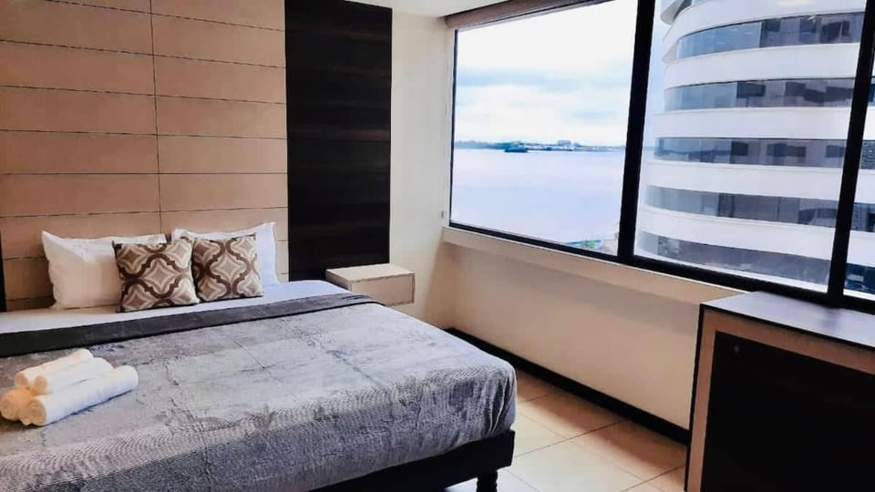 Lovely couzy apartment at Puerto Santa Ana House in Guayaquil