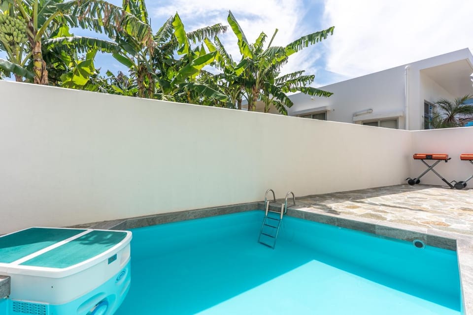 Grandioso Okinawa Pool Villa 10 - Vacation STAY 07823v House in Okinawa Prefecture