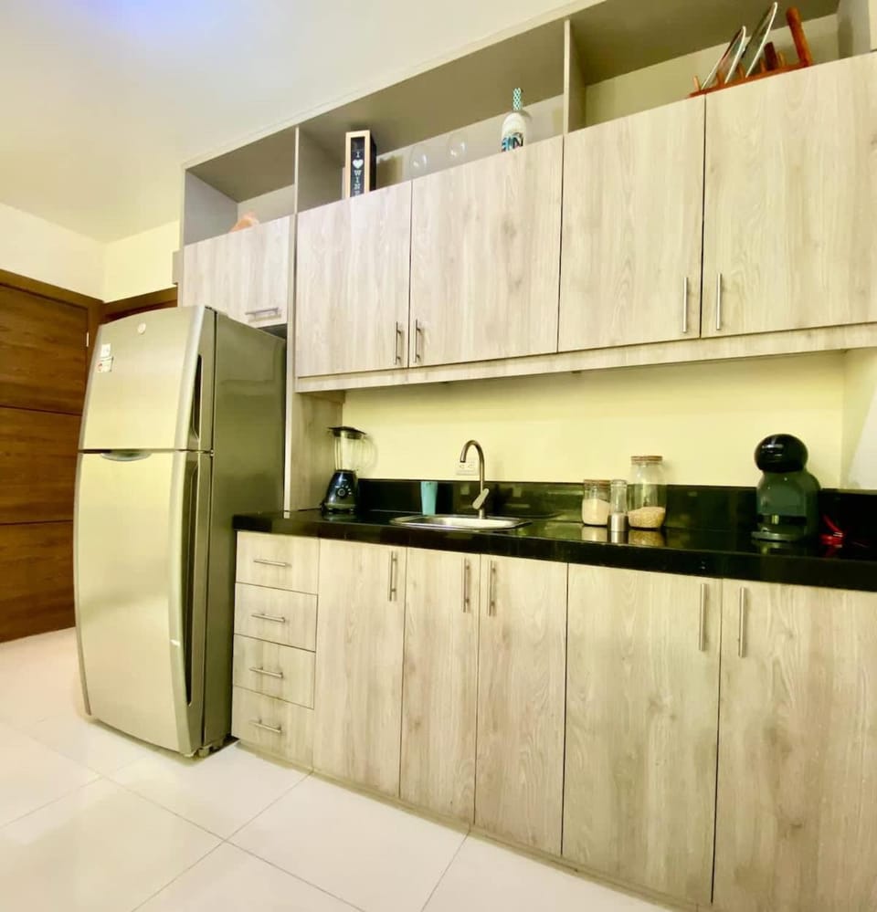 Lovely 2BD City Condo with parking House in Guayaquil