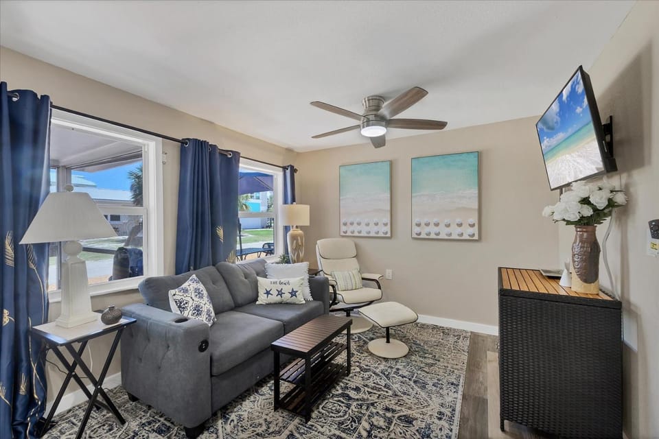 Villa Mojito, Manasota Key Beach Bungalow House in Manasota Key