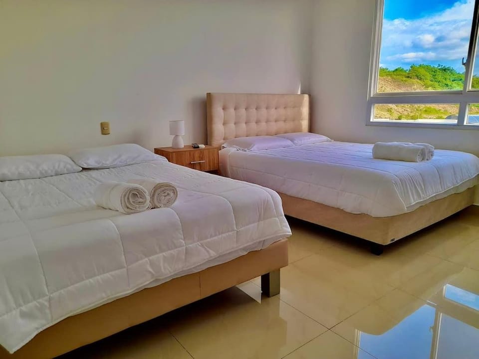 Ceibos Point - Hermoso y Amplio Departamento cercanía Consulado Americano y parqueo gratuito Apartment in Guayaquil