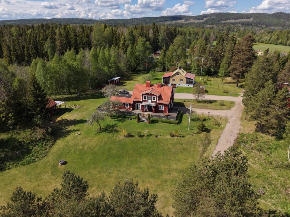 Property building, Bird's eye view