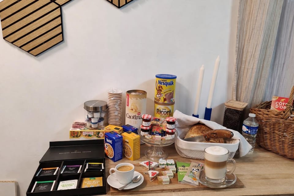 Breakfast, Continental breakfast, Buffet breakfast