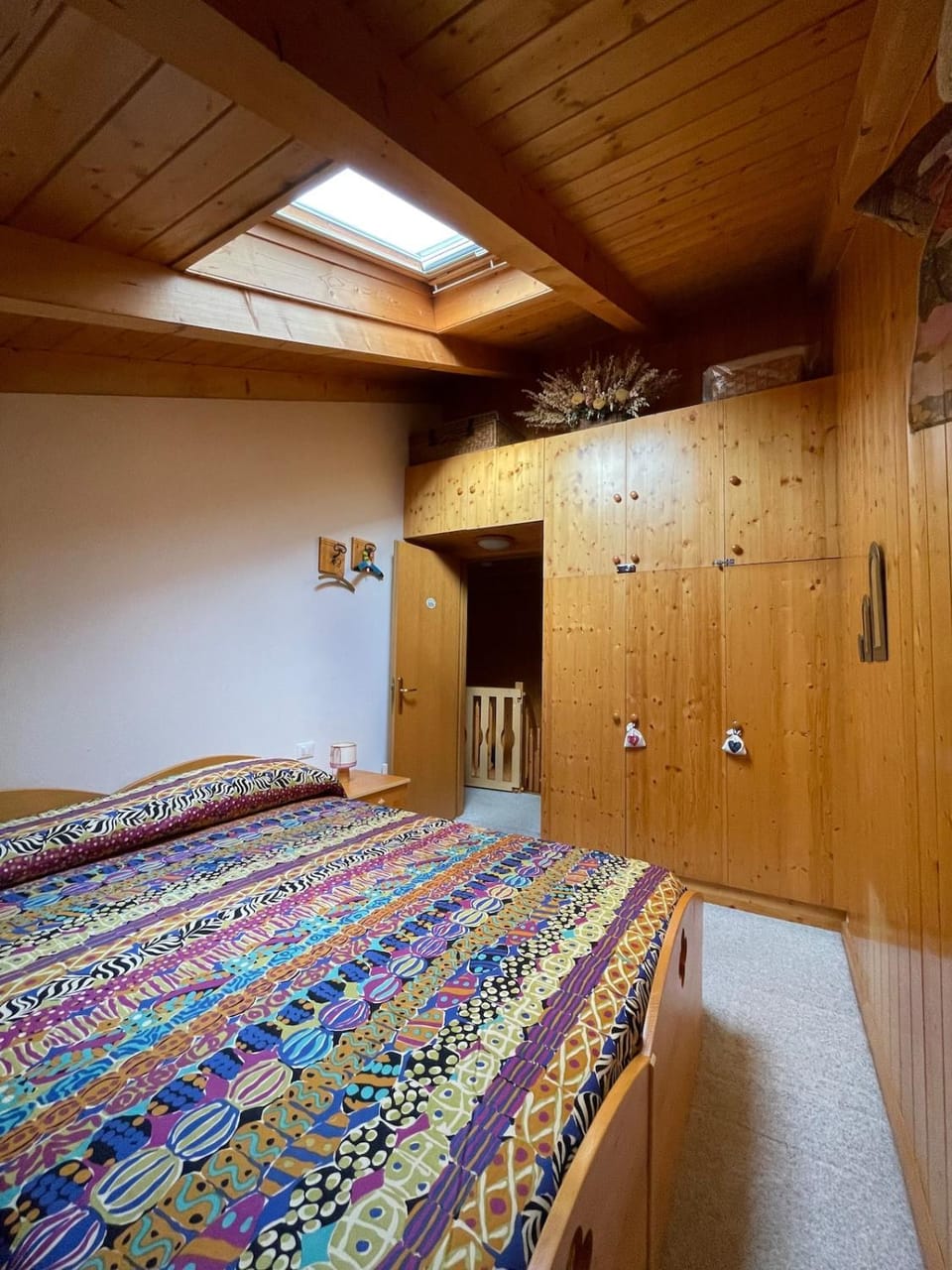 Spring, Bed, Winter, Summer, Fishing, Skiing, Hiking, Cycling, Bedroom, Autumn, Mountain view, Seasons, Sunset, furniture, hair dryier, heating, locker, towels, wedding