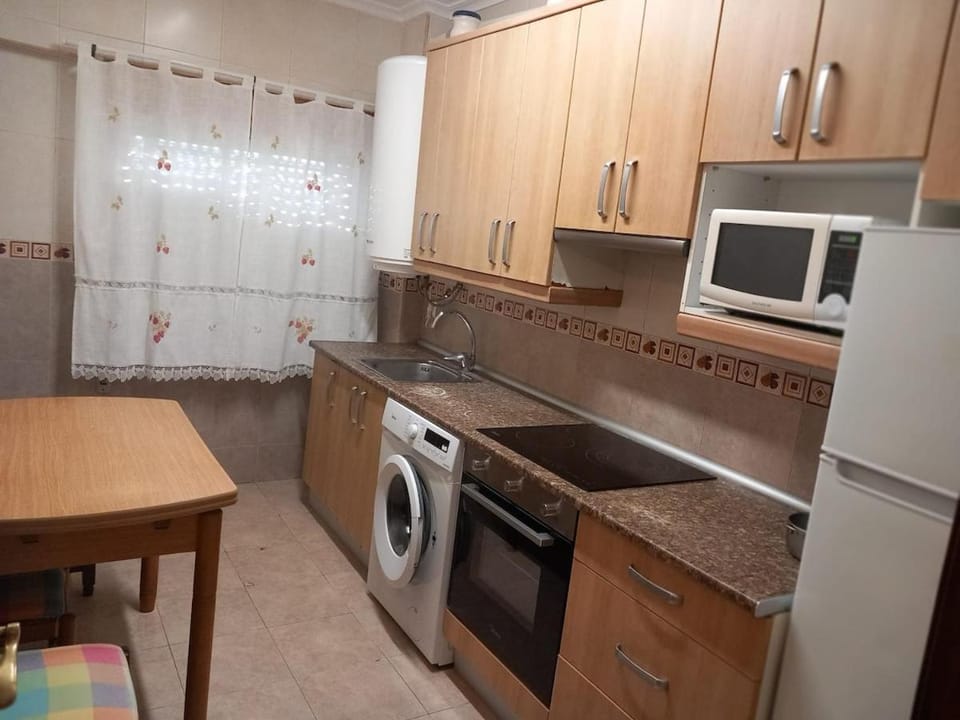 Se alquila apartamento para verano Apartment in Torrelavega