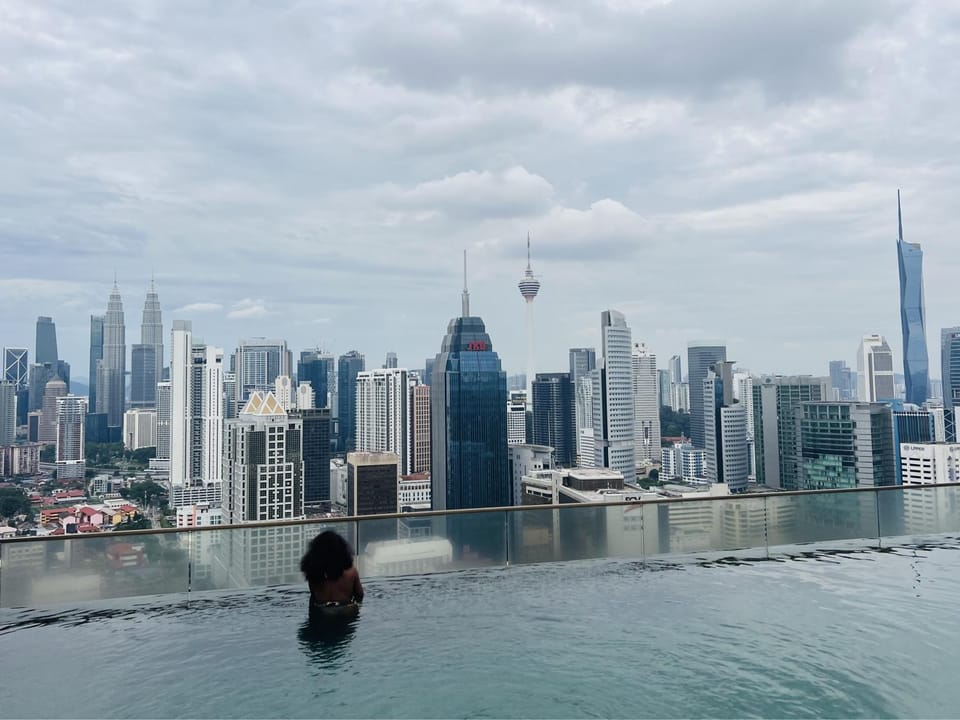 Property building, Day, People, Natural landscape, View (from property/room), City view, Lake view, Landmark view, Landmark view, River view, Sea view, Swimming pool